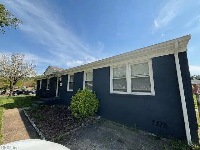 1207 Carrington Crescent S, Portsmouth, VA 23701 - #2