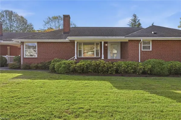 204 E Mcginnis Circle, Norfolk, VA 23502