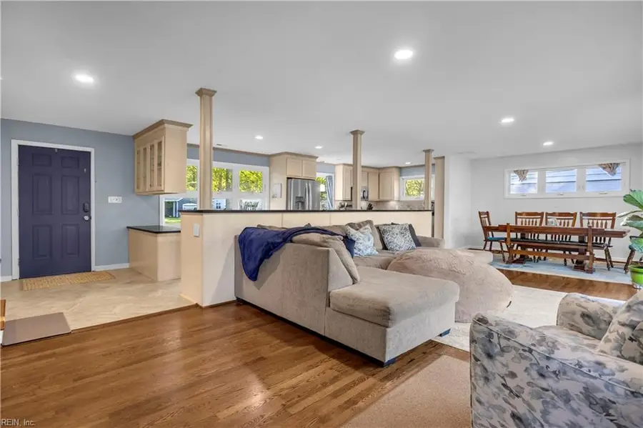 6 Downing Place, Newport News, VA 23606 - #3