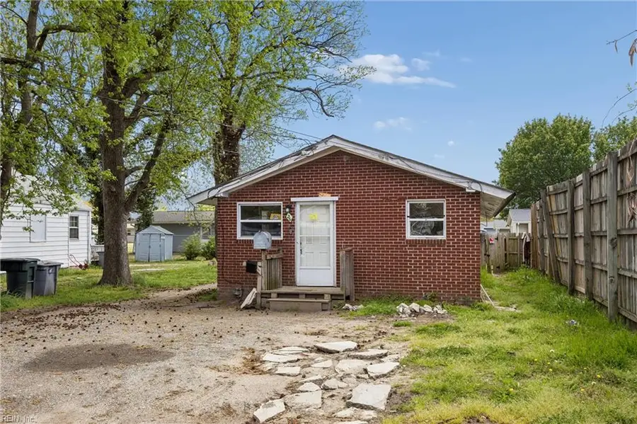 26 Bernard Avenue, Hampton, VA 23669 - #3