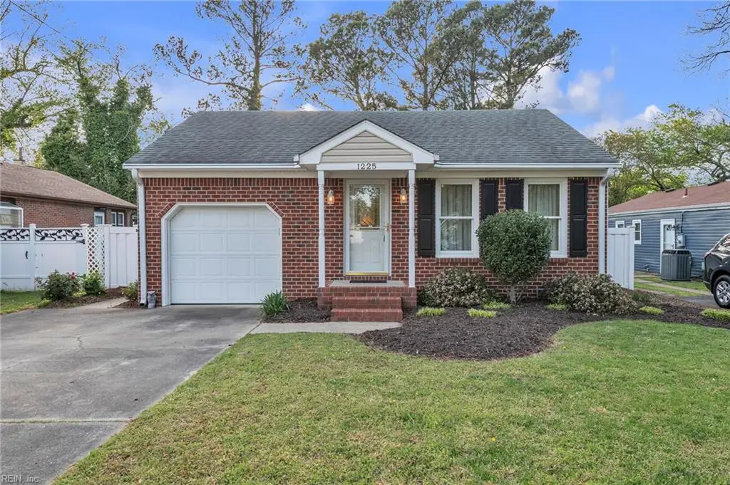 1225 Hawthorne Drive, Chesapeake, VA 23325 - #1