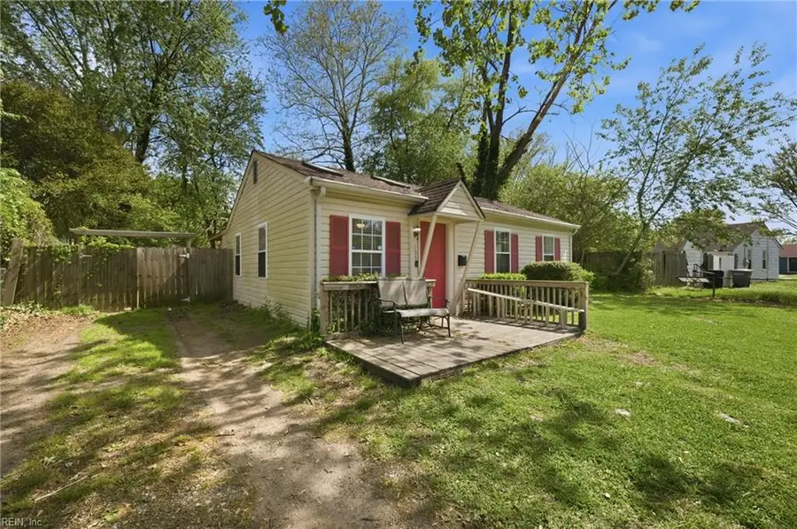 135 Peachtree Lane, Hampton, VA 23669 - #2