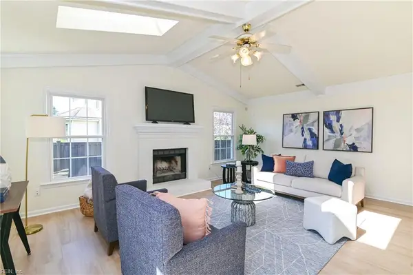 1052 Heatherwood Drive, Virginia Beach, VA 23455