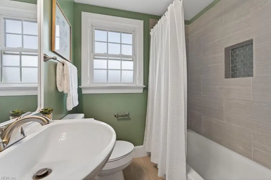 12 Colonial Place, Newport News, VA 23601 - #3