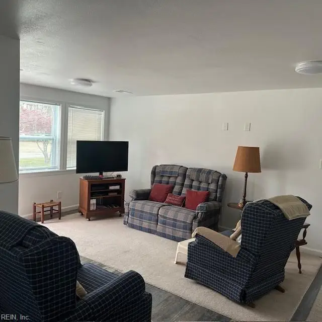 404 Forest Road, Chesapeake, VA 23322 - #2