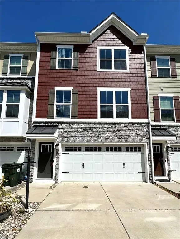 1004 Port Side Way, Chesapeake, VA 23323 - #1