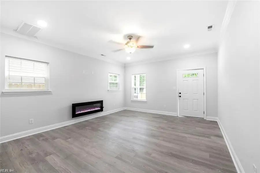 633 Homestead Avenue, Hampton, VA 23661 - #3