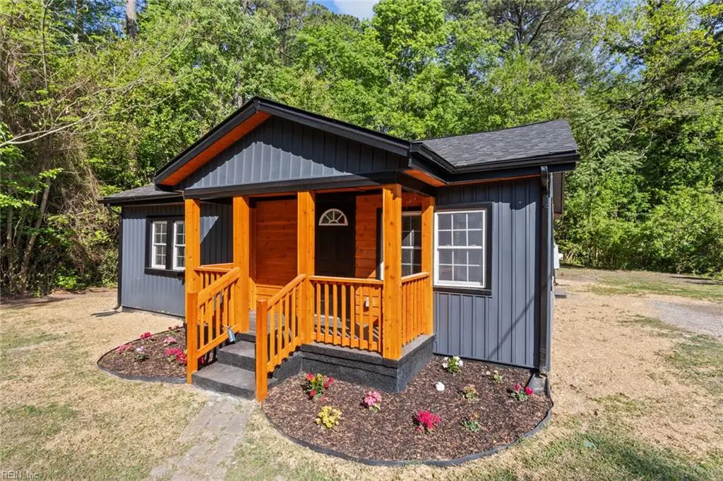 826 Mckinley Avenue, Suffolk, VA 23434 - #1