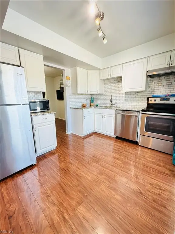 653 Governors Way, Virginia Beach, VA 23452 - #3
