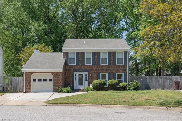 1906 Dawnee Brook Trail S, Chesapeake, VA 23320