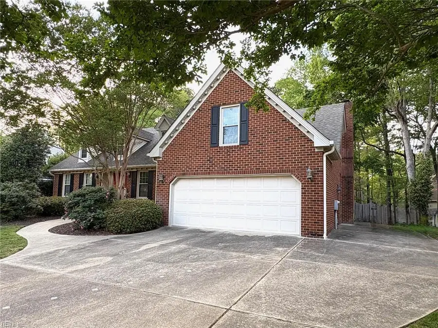 828 Forest Lakes Circle, Chesapeake, VA 23322 - #2