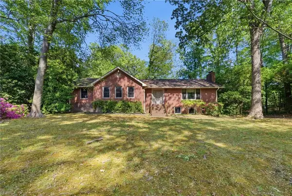 656 Pinetree Drive, Virginia Beach, VA 23452