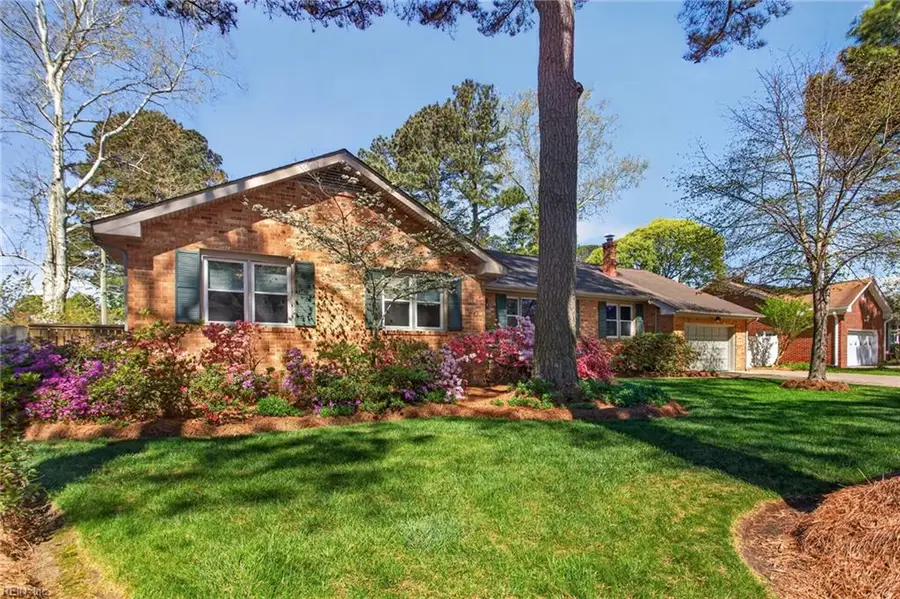 1109 Cresthaven Lane, Virginia Beach, VA 23464 - #2