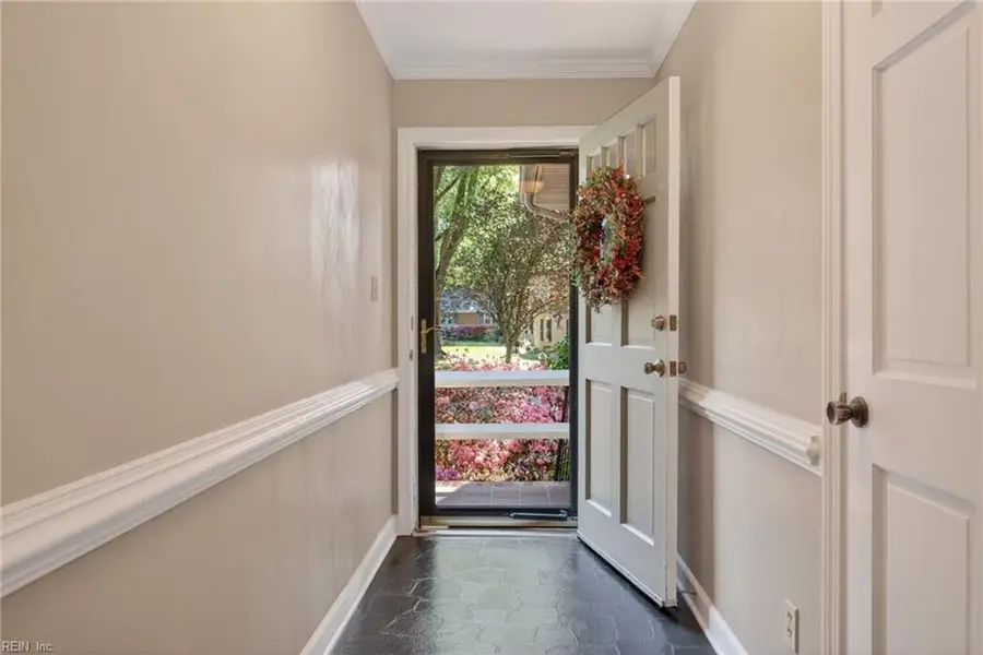 1109 Cresthaven Lane, Virginia Beach, VA 23464 - #3