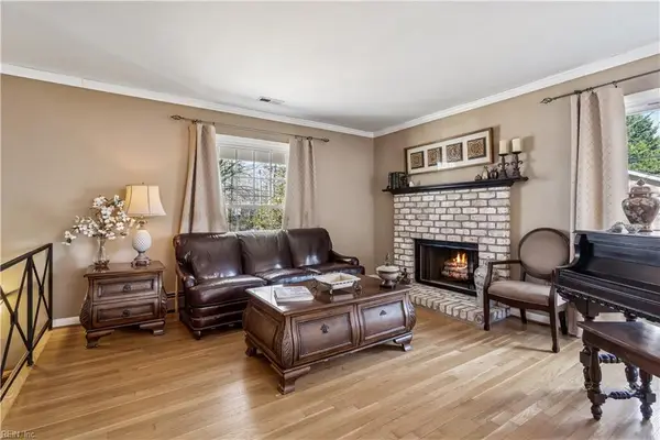 496 Windemere Road, Newport News, VA 23602
