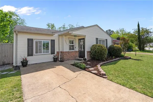 3833 Sunstream Parkway, Virginia Beach, VA 23456