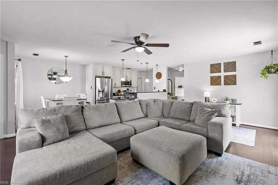 3833 Sunstream Parkway, Virginia Beach, VA 23456 - #3