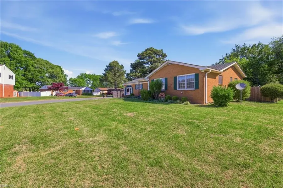 101 Hook Street, Chesapeake, VA 23324 - #2