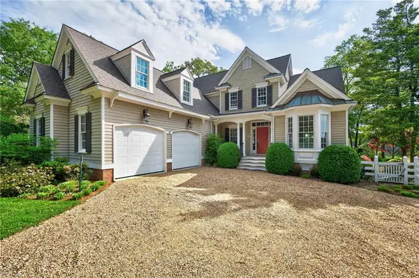 1572 Adams Drive W, Suffolk, VA 23436