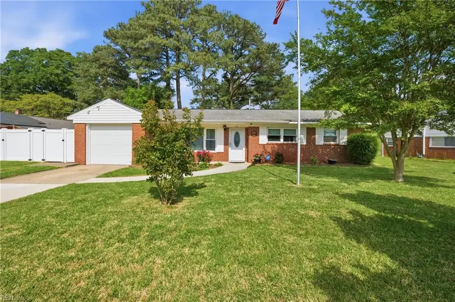 116 Goldcrest Drive, Chesapeake, VA 23325 - #3