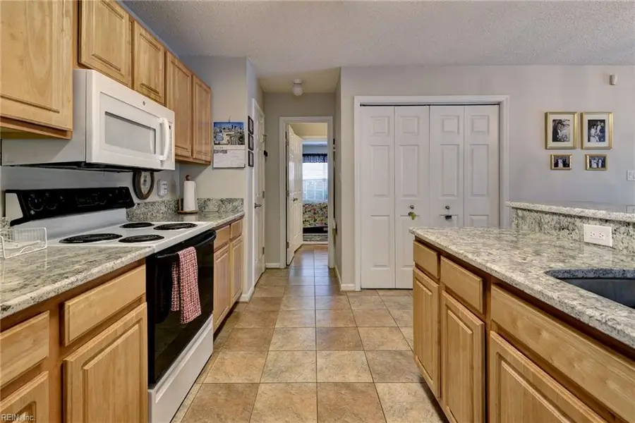 703 Westgate Circle, Williamsburg, VA 23185 - #2