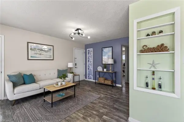 828 E Ocean View Avenue #4, Norfolk, VA 23503