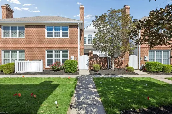 205 Amersham Drive #G, Yorktown, VA 23693