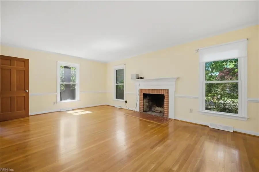 34 Laurel Wood Road, Newport News, VA 23602 - #2