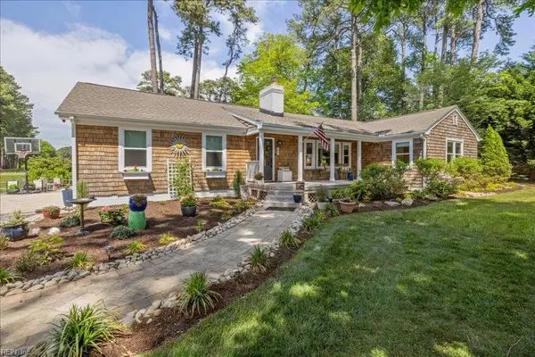 832 Cardinal Road, Virginia Beach, VA 23451