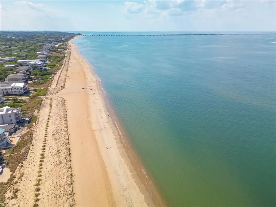 3745 Dupont Circle, Virginia Beach, VA 23455 - #2