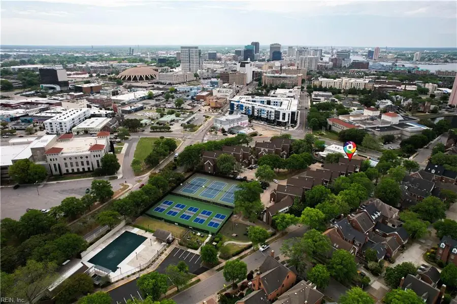 696 Mowbray Arch #560, Norfolk, VA 23507 - #2
