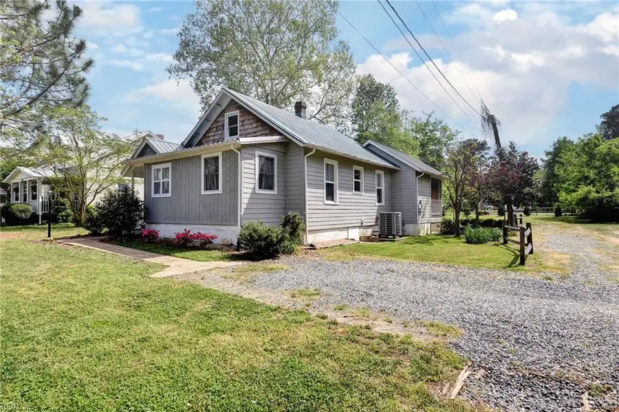 390 Park Street, Urbanna, VA 23175 - #3