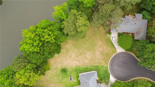 2035 Foxs Lair Trail, Norfolk, VA 23518
