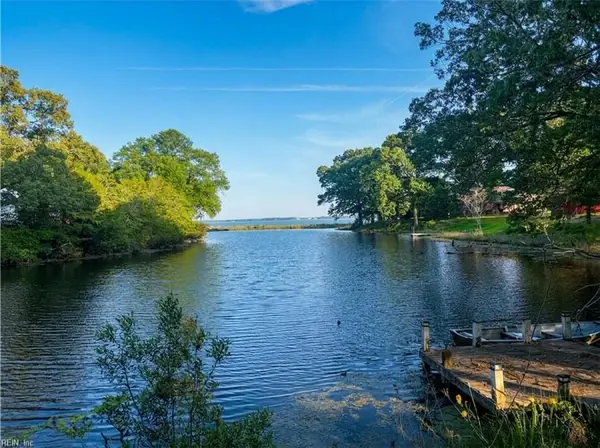 1479 Laurens Road, Gloucester Point, VA 23062
