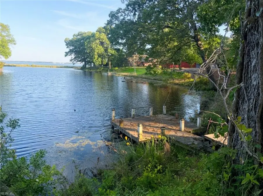 1479 Laurens Road, Gloucester Point, VA 23062 - #2