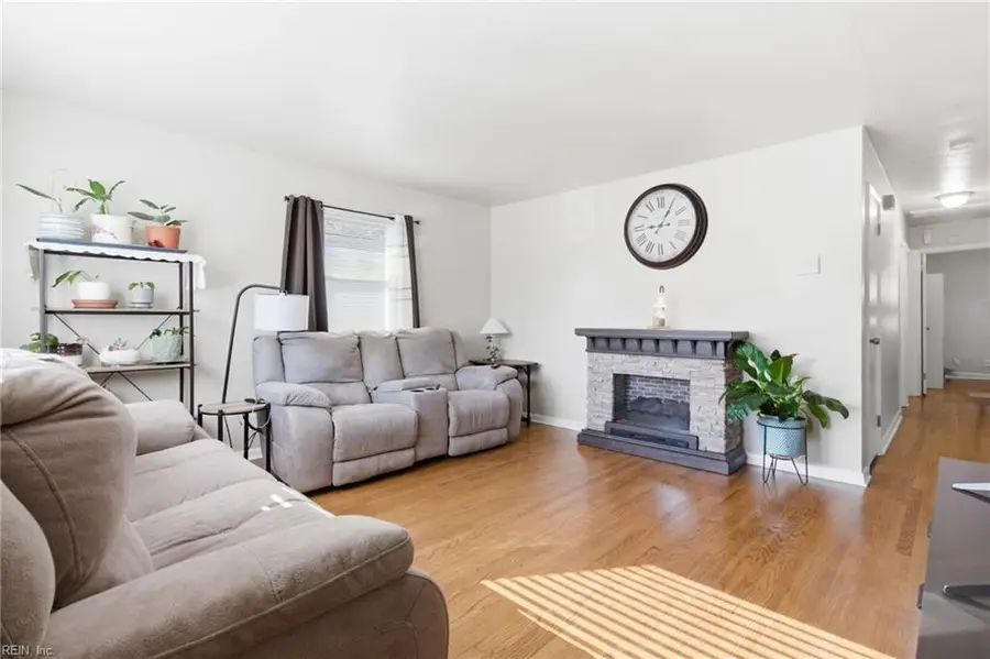 2413 Hemlock Street, Norfolk, VA 23513 - #3