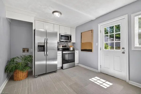 4611 Robin Hood Road, Norfolk, VA 23513