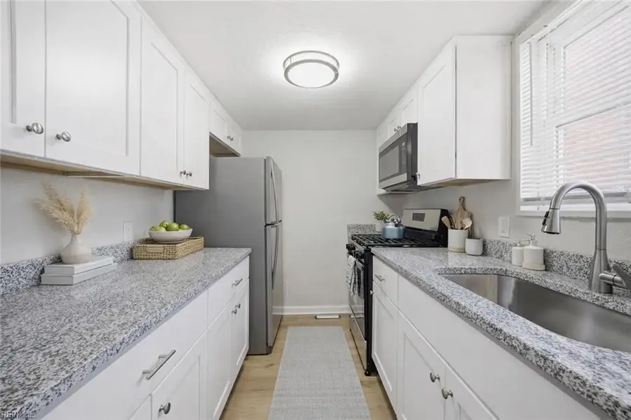 6442 Wellington Street, Norfolk, VA 23513 - #3