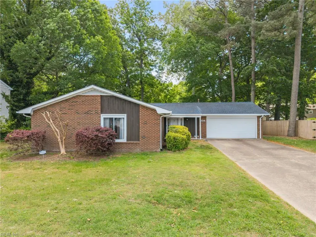 104 Admiral Court, Hampton, VA 23669 - #1
