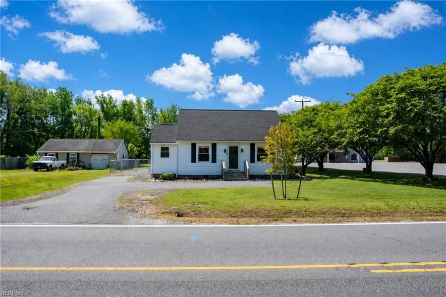 8798 Guinea Road, Hayes, VA 23072 - #3