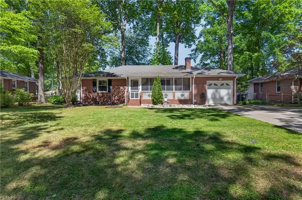 403 Mayflower Road, Portsmouth, VA 23703