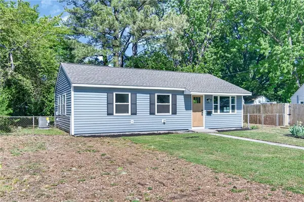 11 Farrington Place, Hampton, VA 23663