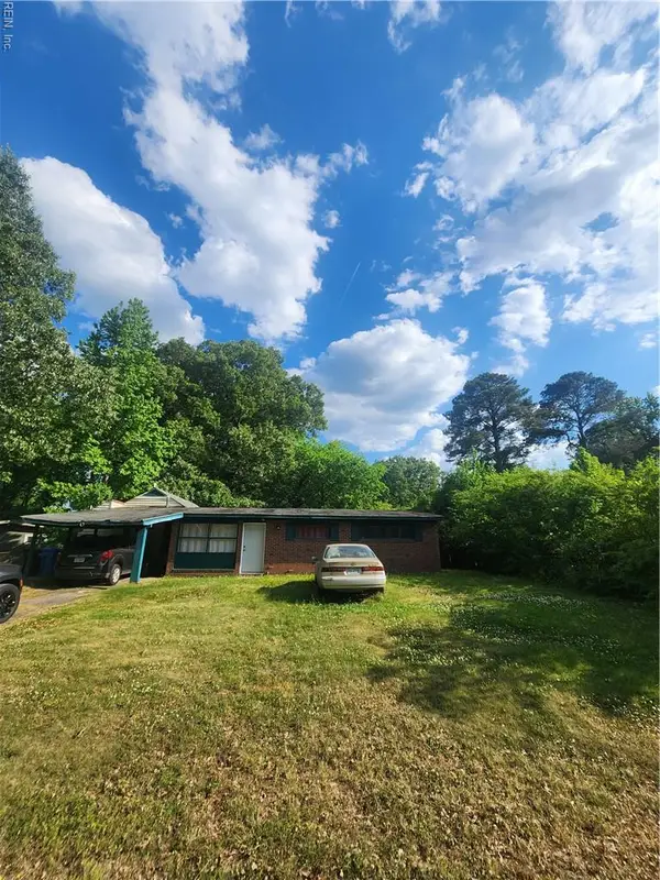 4330 Towanda Road, Chesapeake, VA 23325