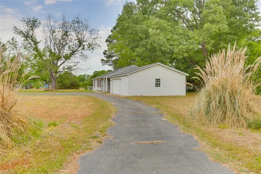 6881 Michael Lane, Hayes, VA 23072 - #2