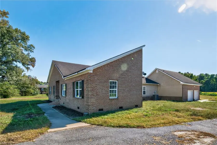 4820 Old Stage Highway, Smithfield, VA 23430 - #2