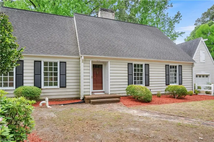 202 Dawson Drive, Seaford, VA 23696 - #3