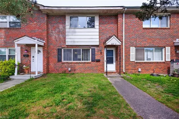 869 S Club House Road #3, Virginia Beach, VA 23452