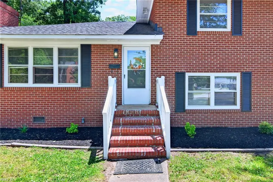 2 Larchmont Crescent, Newport News, VA 23606 - #3