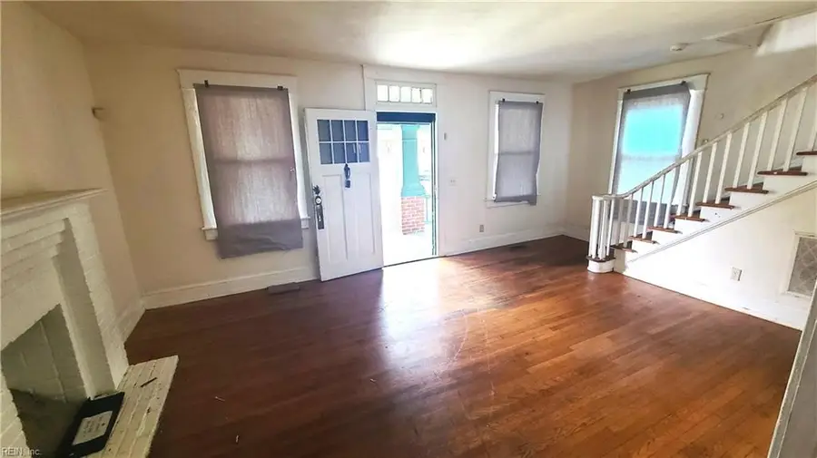 1708 Spratley Street, Portsmouth, VA 23704 - #2