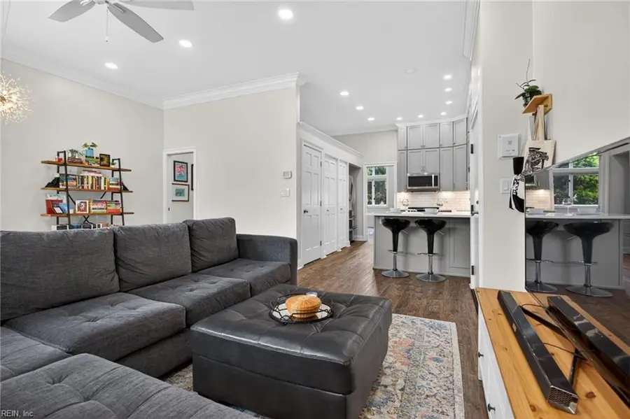 696 Mowbray Arch #510, Norfolk, VA 23507 - #2